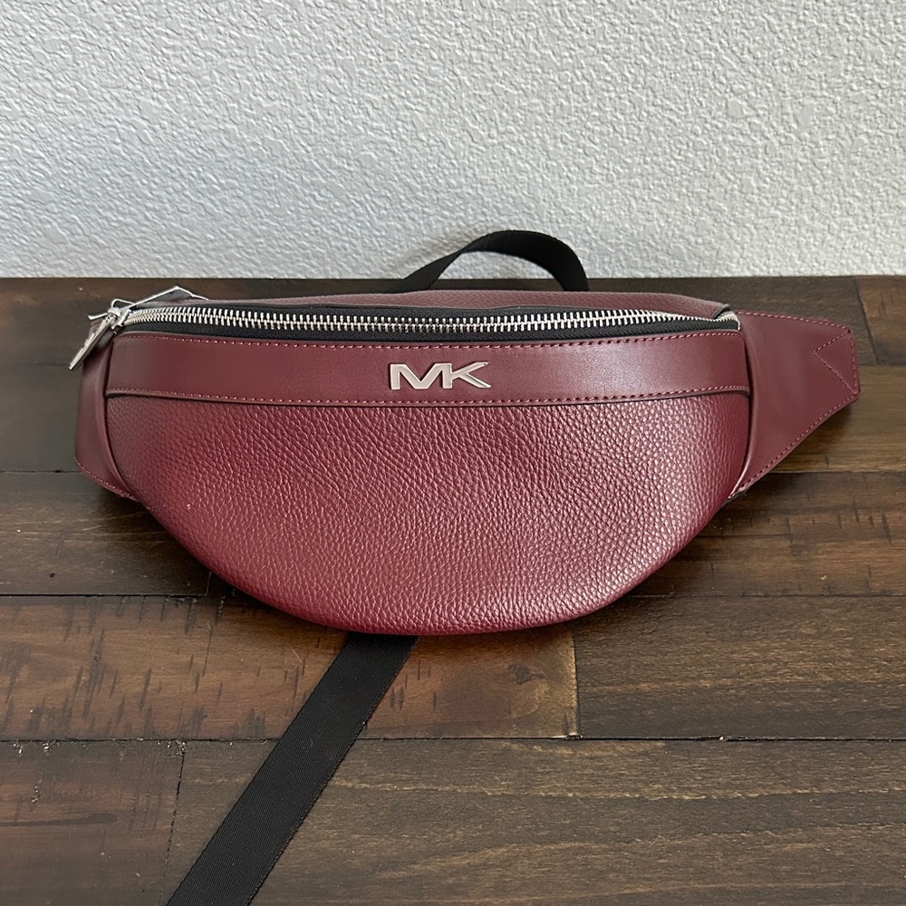 Michael Kors Malone Dark Brandy SM Hip Bag NWT